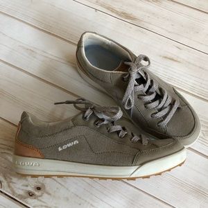 Lowa Maine low top sneakers